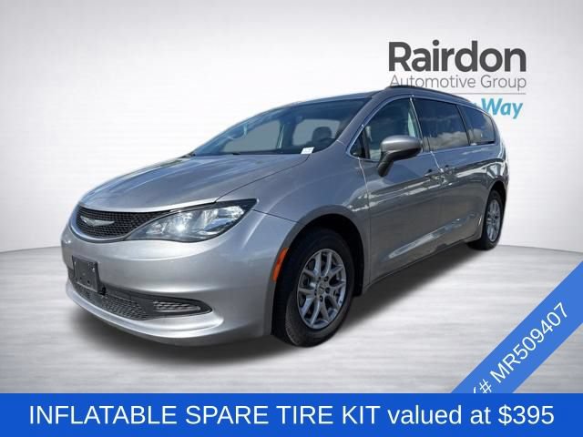 Used 2021 Chrysler Voyager Lxi FWD image 3