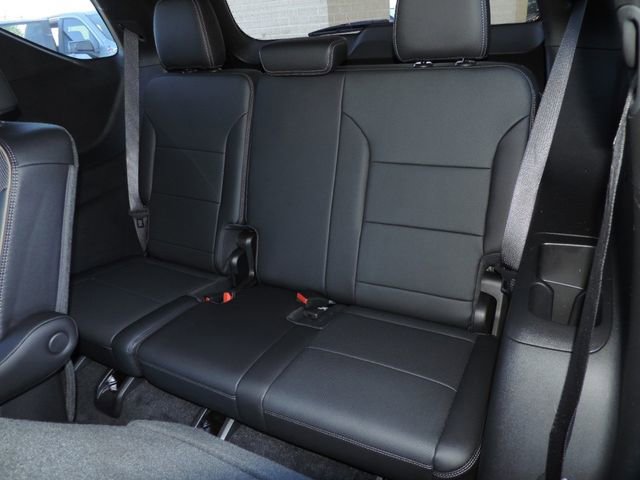 Certified 2025 Chevrolet Traverse High Country w/ LPO, Floor Liner Package FWD image 24