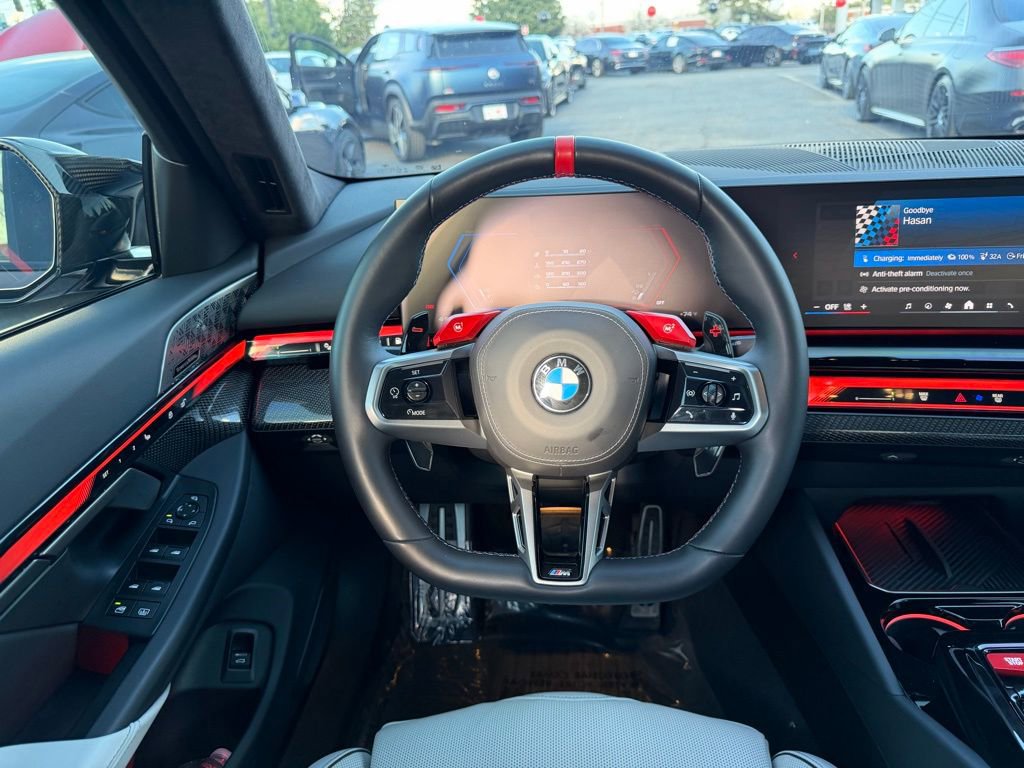 Used 2025 BMW M5 w/ Carbon Package image 28