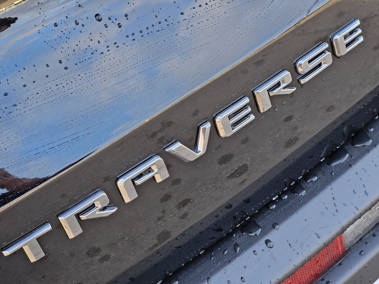 New 2027 Chevrolet Traverse LT w/ Driver Confidence Package FWD image 8