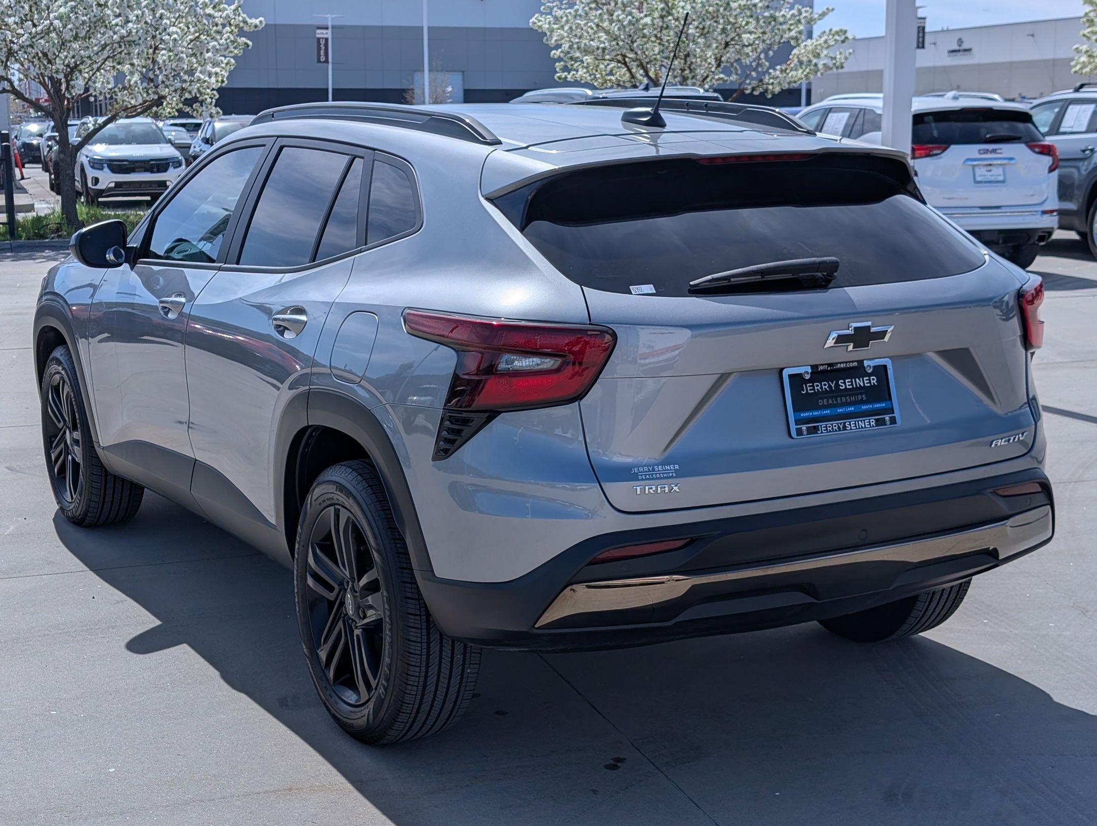 Used 2025 Chevrolet Trax ACTIV w/ Driver Confidence Package FWD image 4