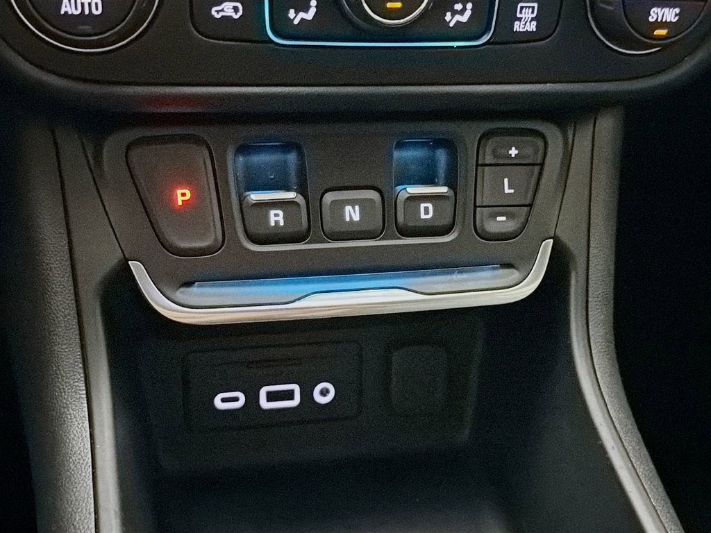 Used 2020 GMC Terrain SLT w/ Preferred Package image 19