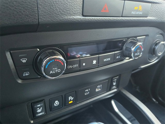 Used 2023 Nissan Frontier SV w/ SV Convenience Package image 27