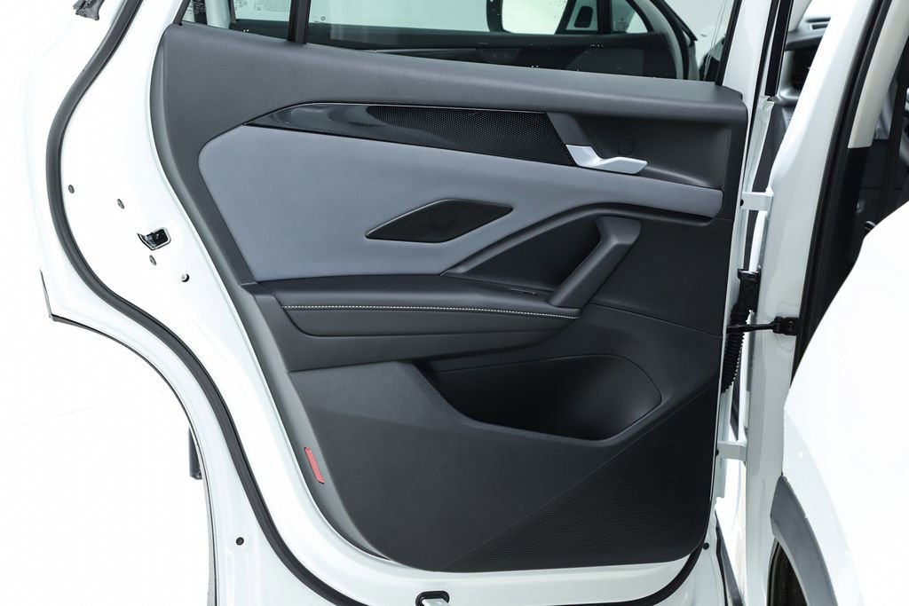 New 2026 Volkswagen Tiguan SE image 56