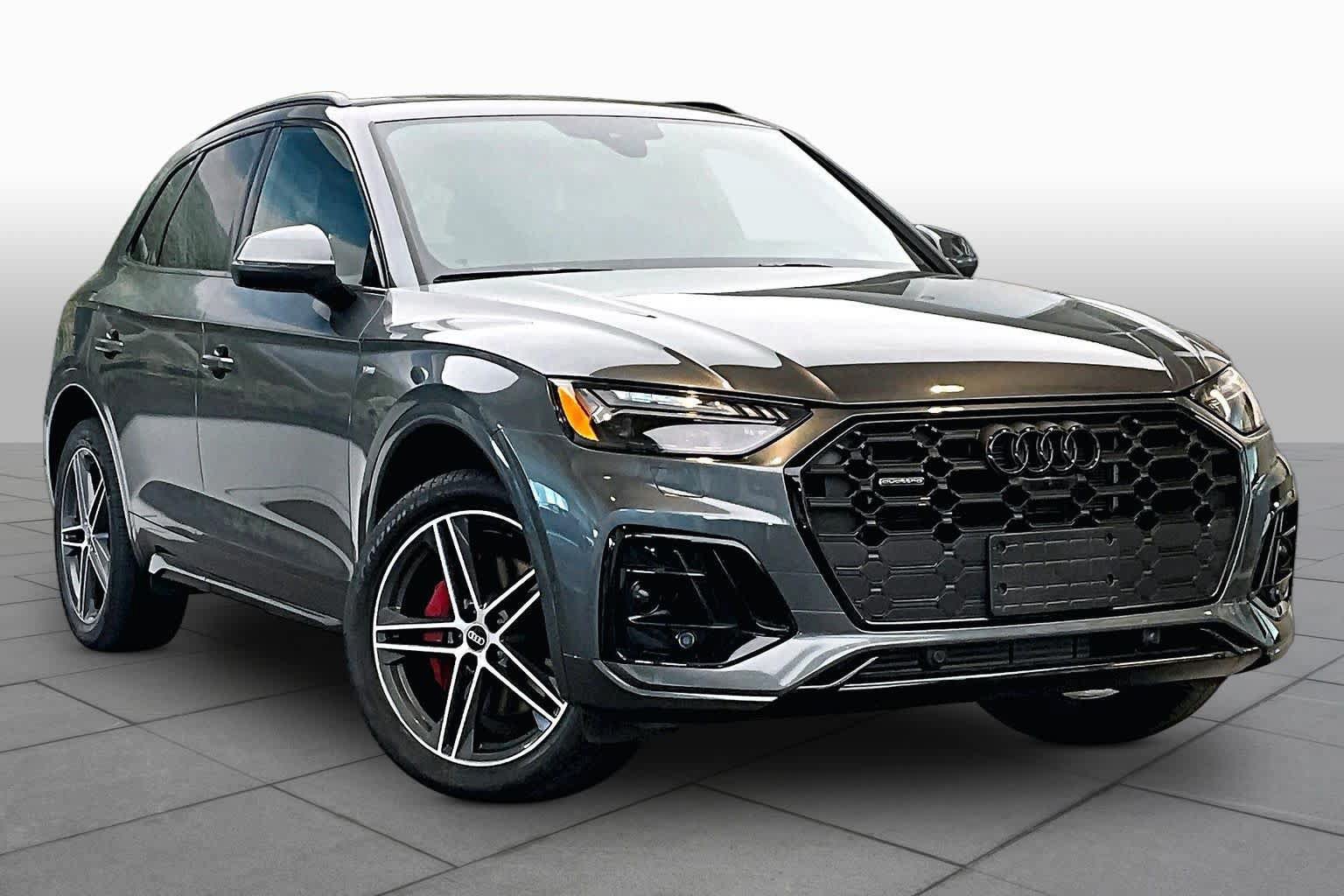 Used 2024 Audi Q5 e Prestige w/ Prestige Package AWD/4WD image 3
