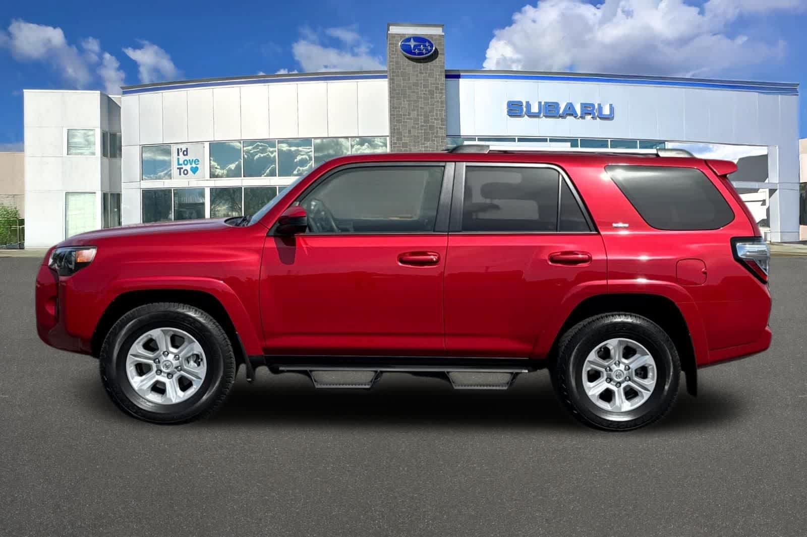 Used 2022 Toyota 4Runner SR5 RWD image 10