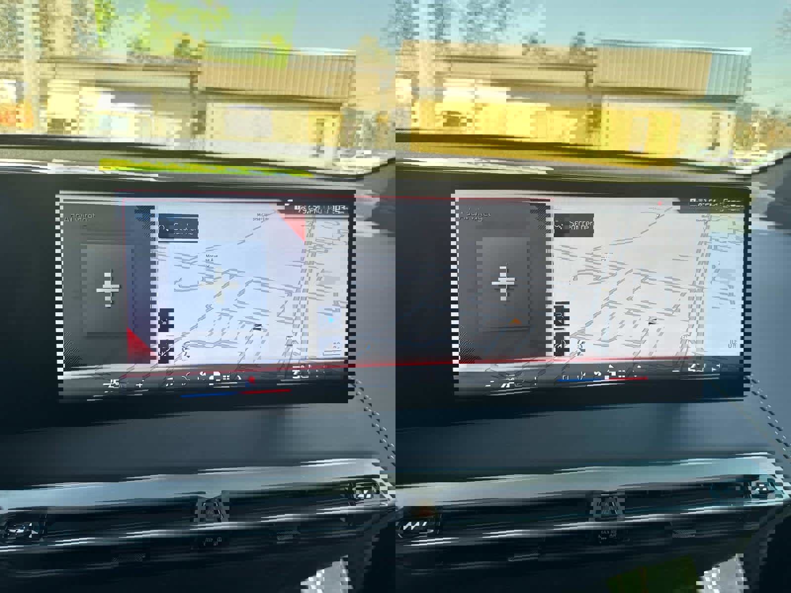 Used 2025 BMW iX M60 image 25