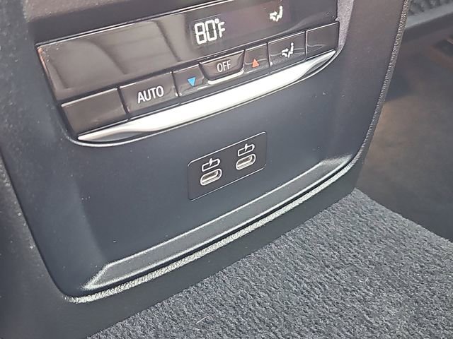 Used 2022 BMW 330i xDrive Sedan w/ Driving Assistance Package image 23