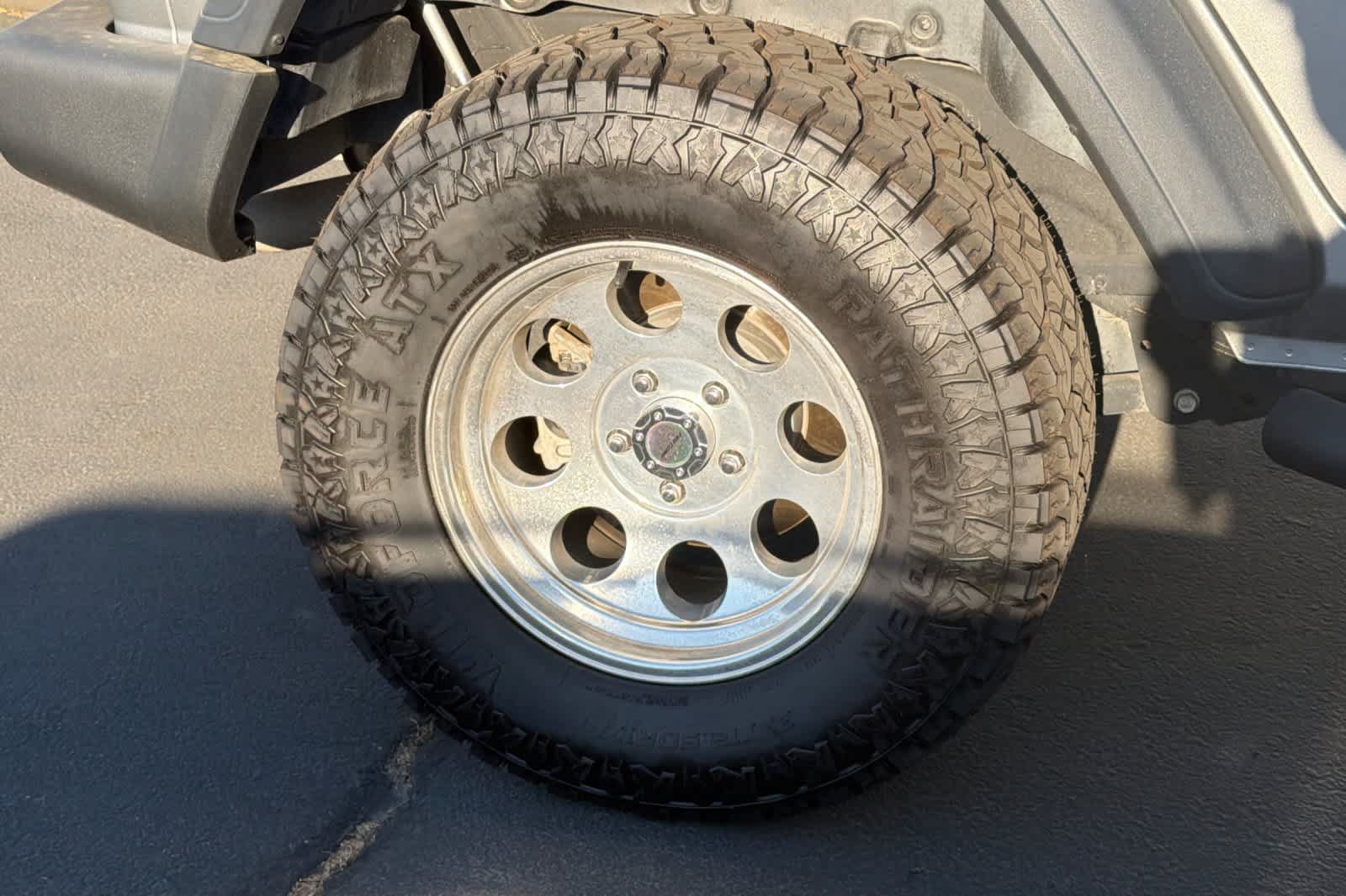 Used 2018 Jeep Wrangler Unlimited Sport AWD/4WD image 12