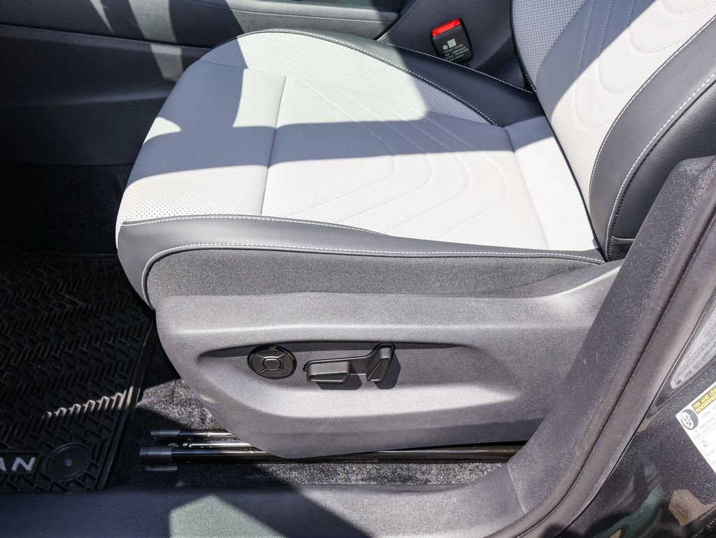 New 2026 Volkswagen Tiguan SE AWD/4WD image 14