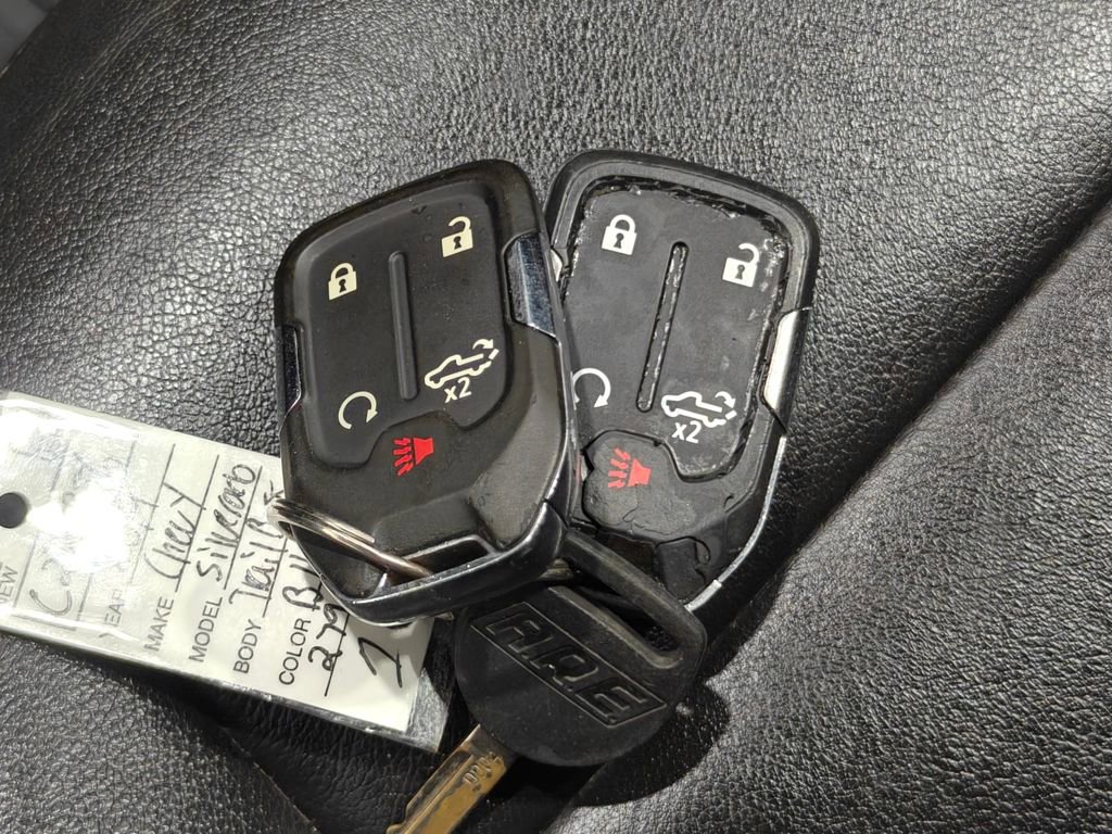 Used 2019 Chevrolet Silverado 1500 LT Trail Boss AWD/4WD image 12