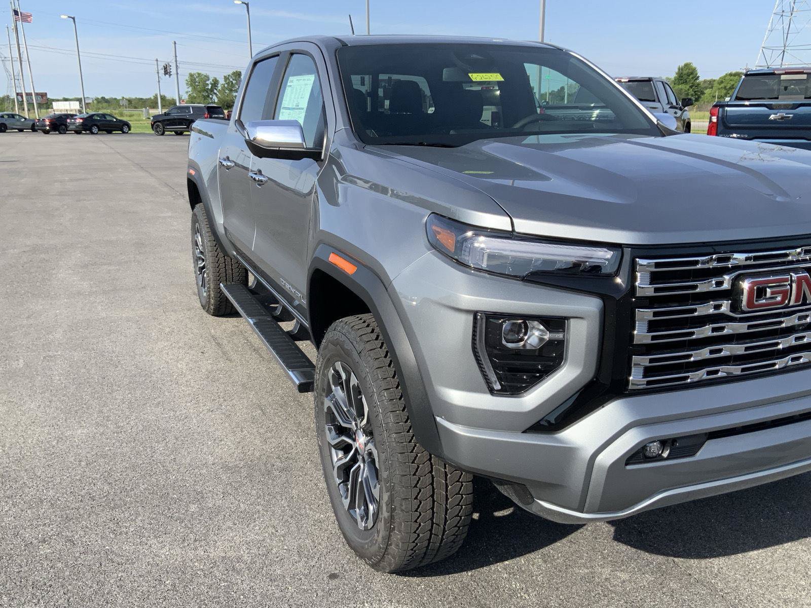 New 2026 GMC Canyon Denali AWD/4WD image 13