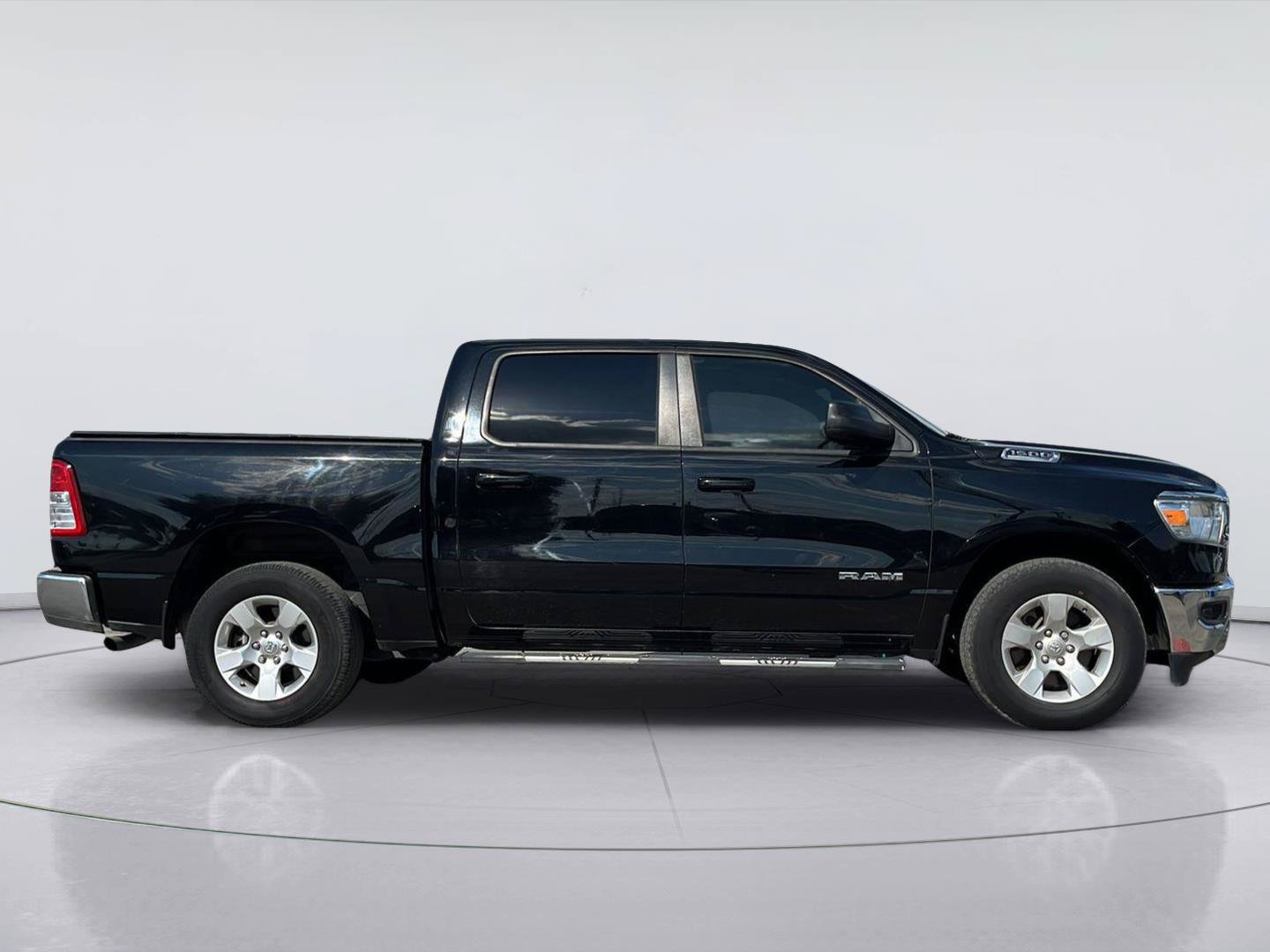 Used 2021 RAM 1500 Lone Star RWD image 2