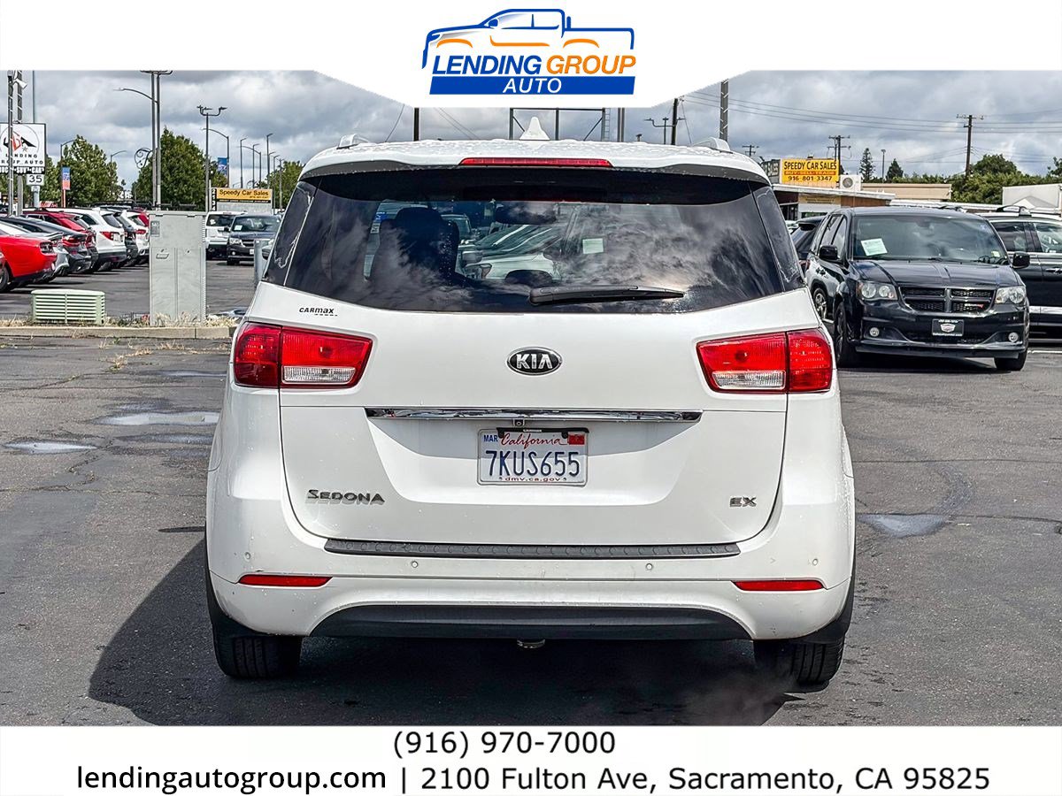 Used 2015 Kia Sedona EX w/ EX Premium Plus Package FWD image 3