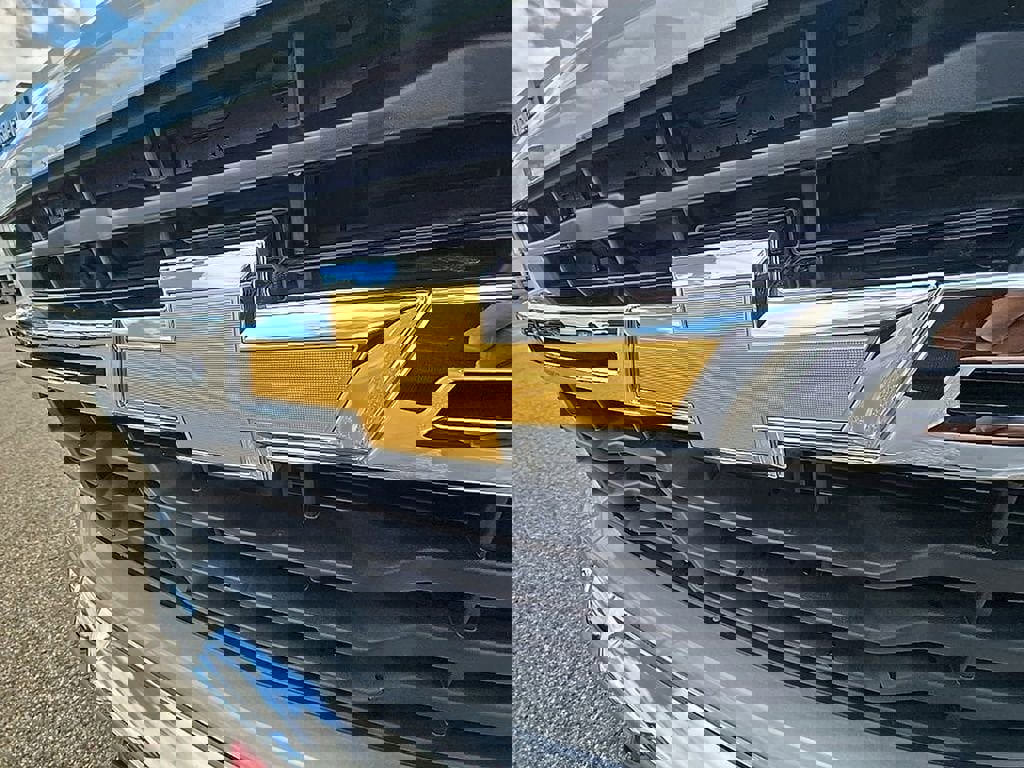 Used 2024 Chevrolet Silverado 2500 LT w/ Convenience Package image 56