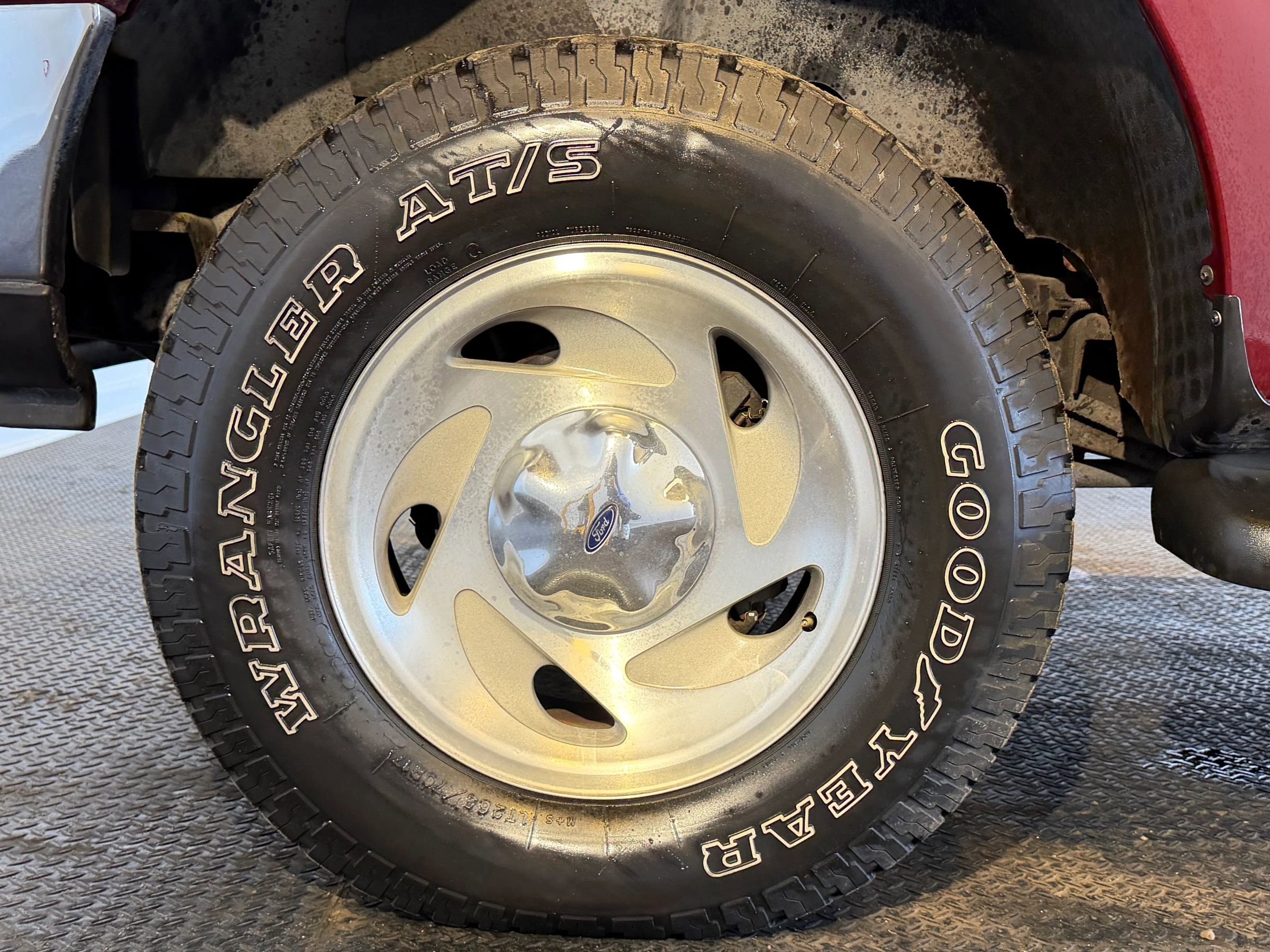 Used 1998 Ford Expedition 4WD image 10