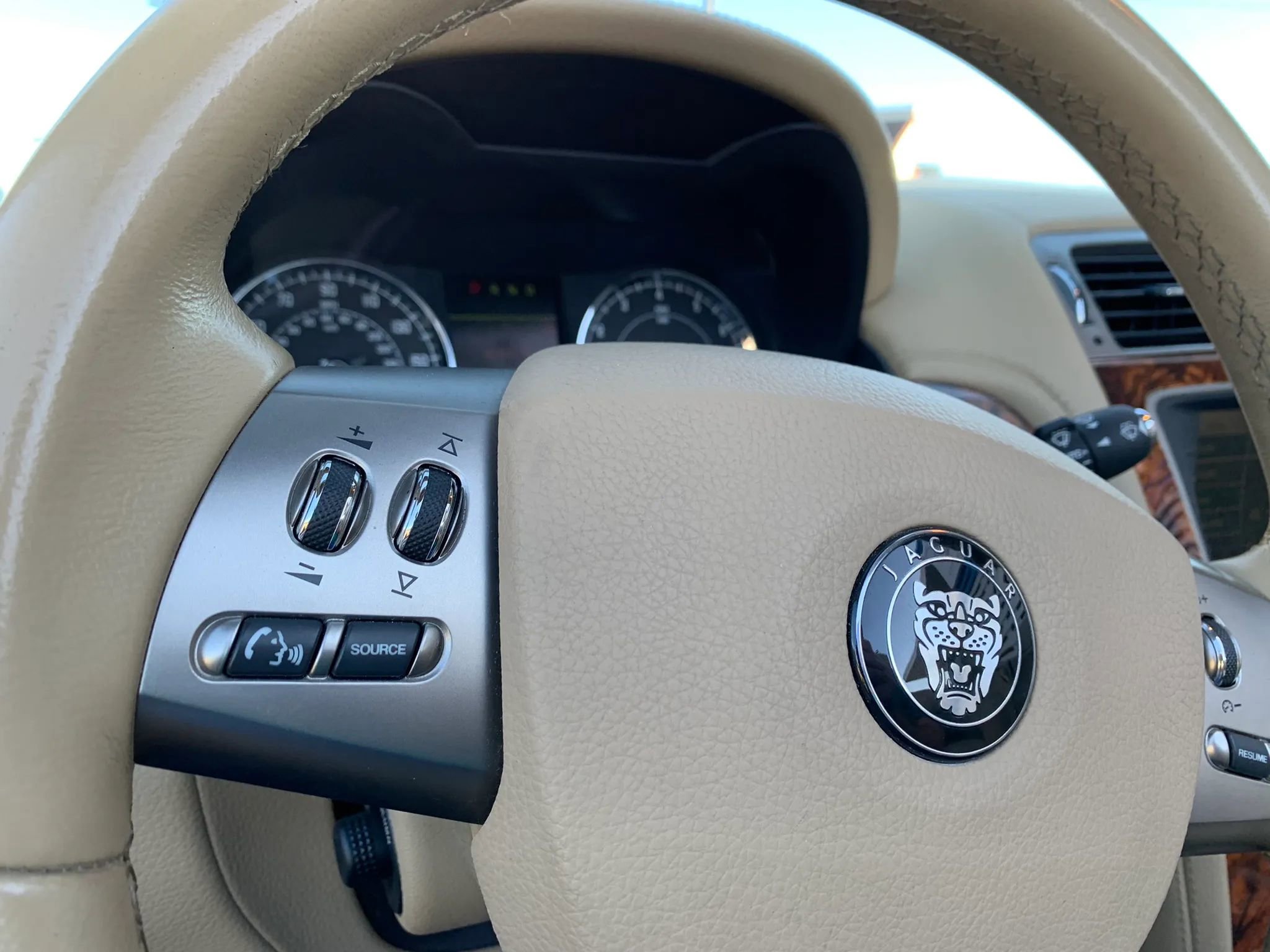 Used 2007 Jaguar XK Convertible RWD image 10