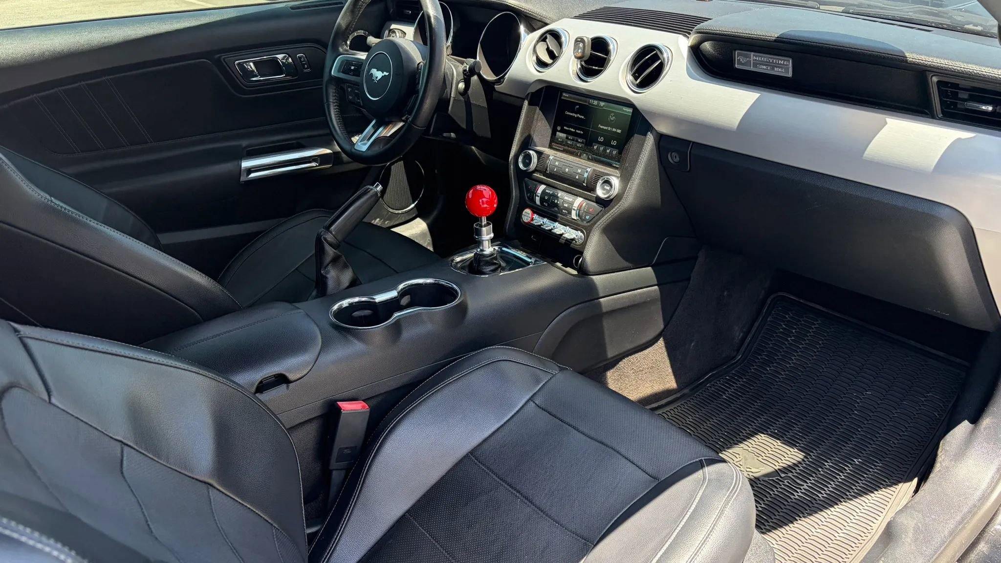 Used 2015 Ford Mustang GT Premium RWD image 13