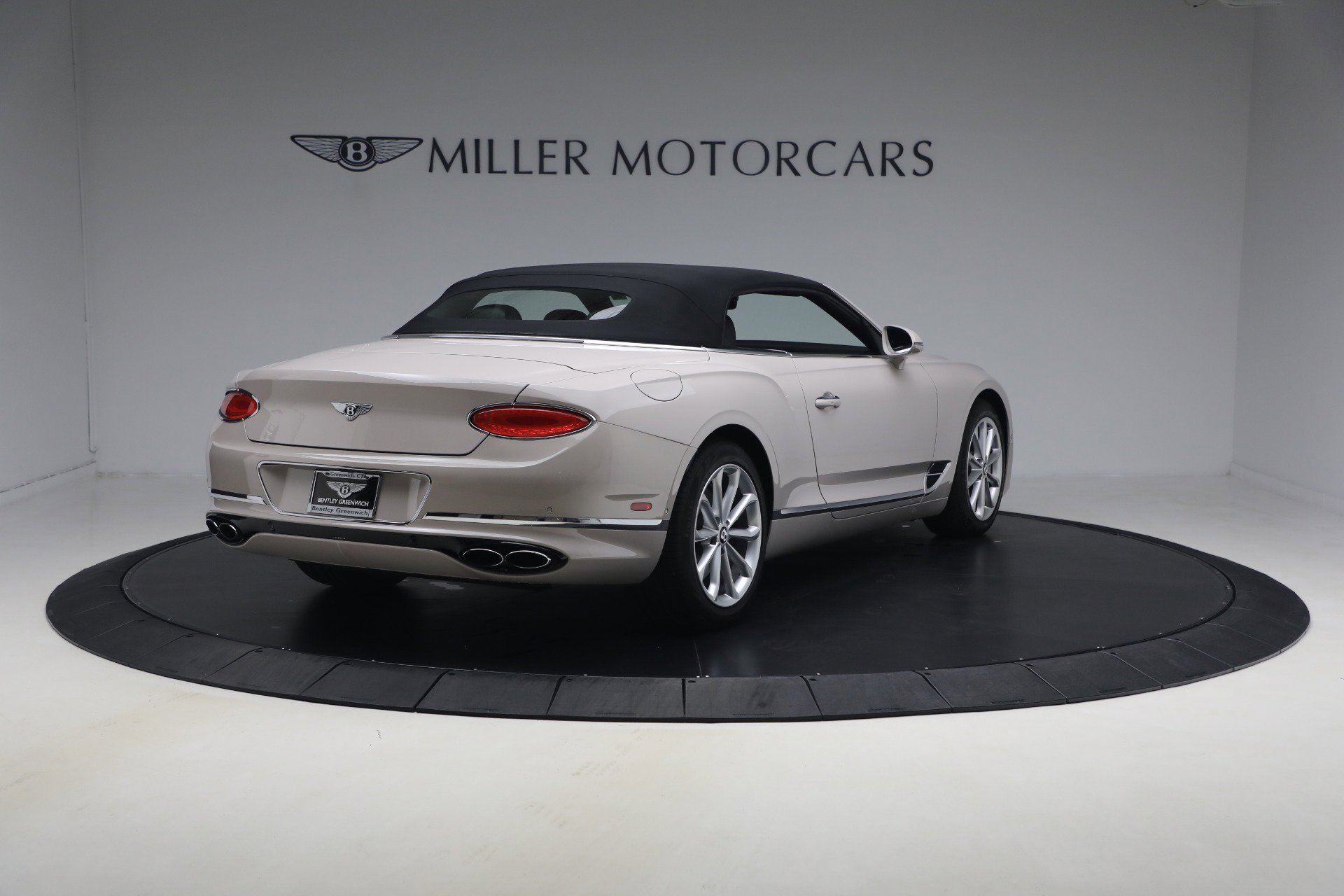 Used 2020 Bentley Continental GT V8 AWD/4WD image 18