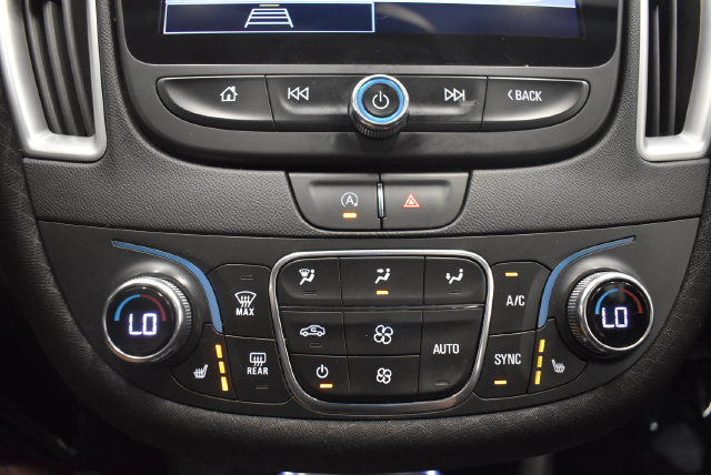 Used 2022 Chevrolet Malibu LT FWD image 28