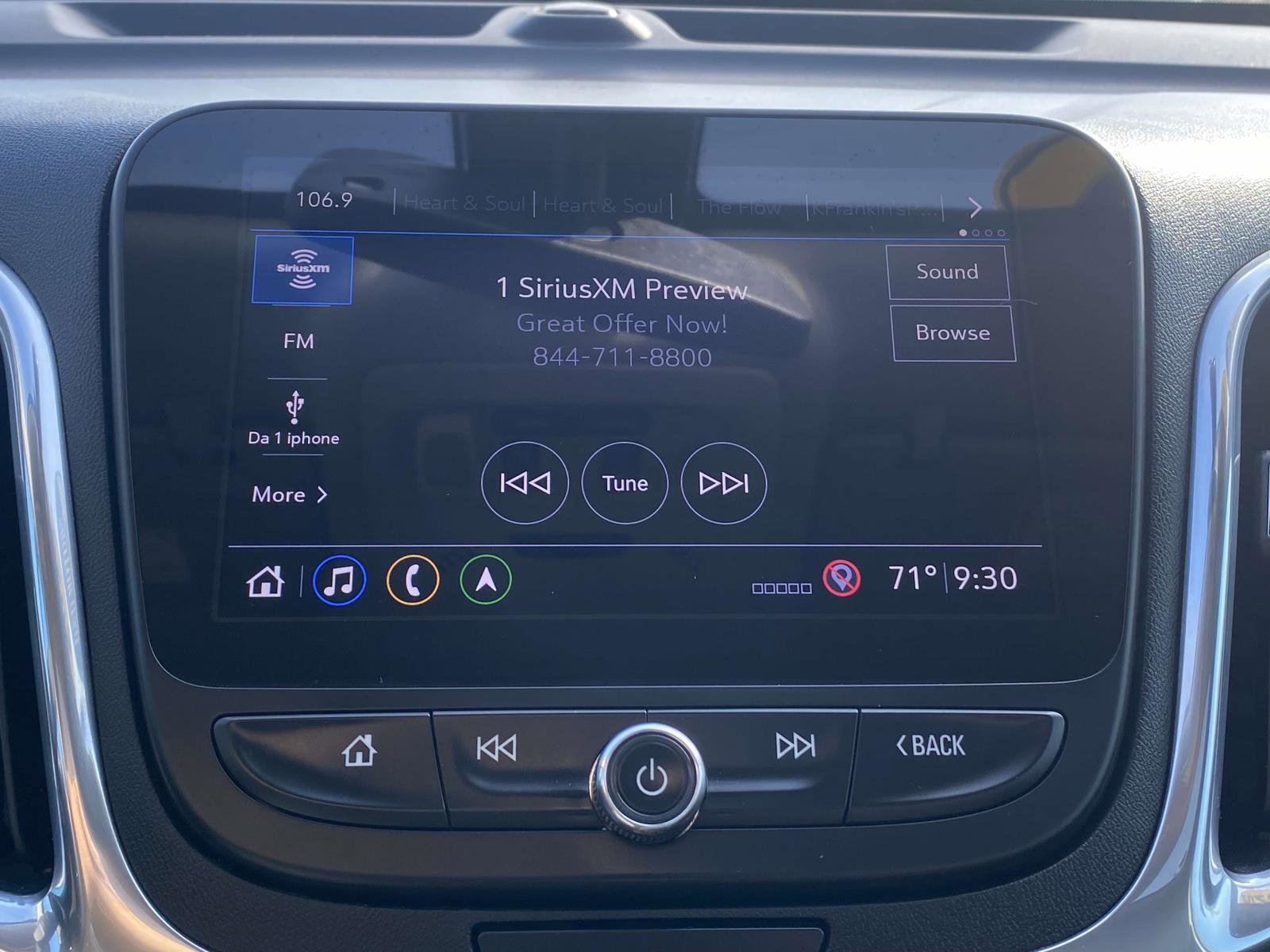 Used 2020 Chevrolet Equinox LT w/ Midnight Edition image 25