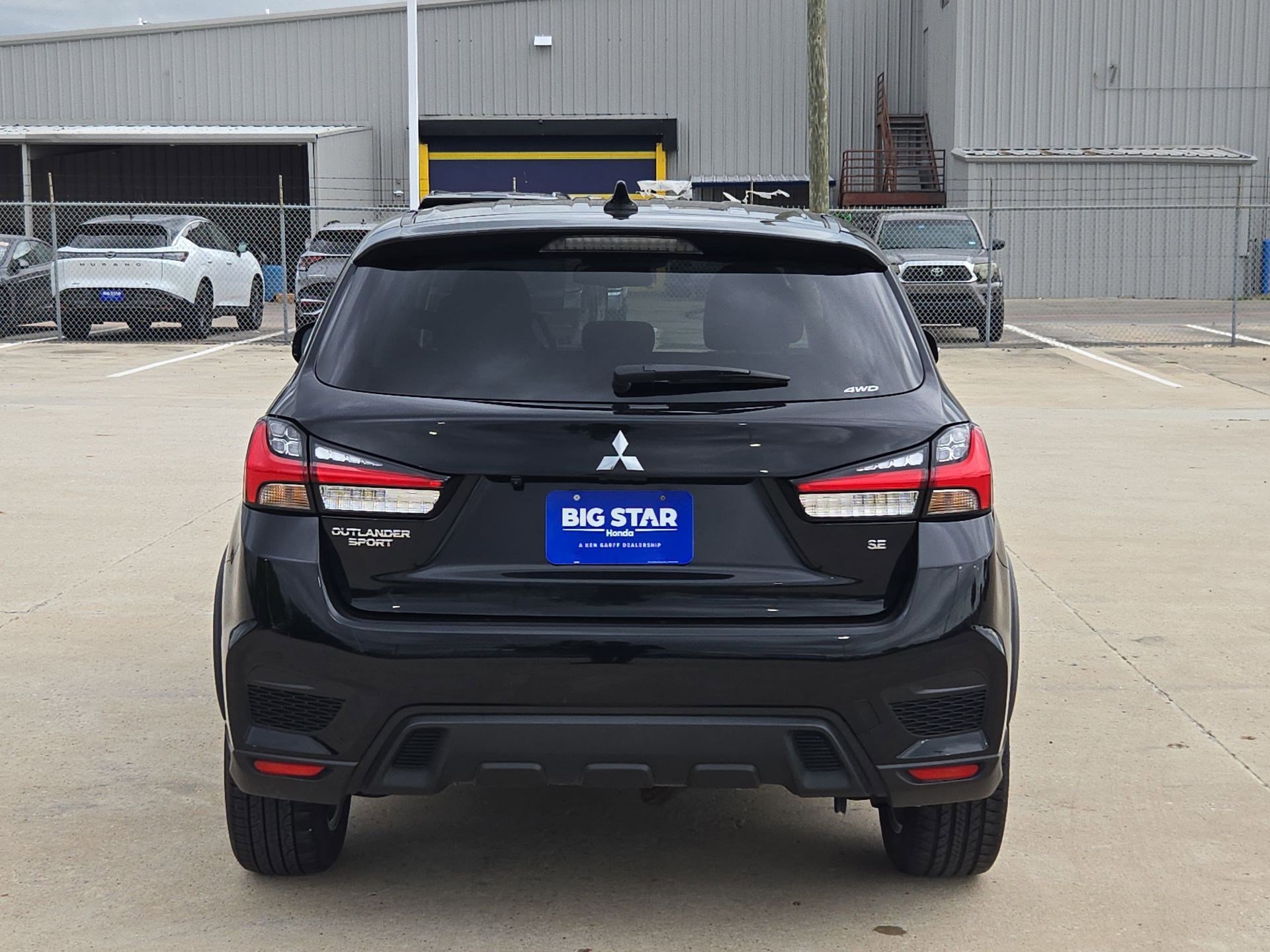 Used 2025 Mitsubishi Outlander Sport AWD image 5