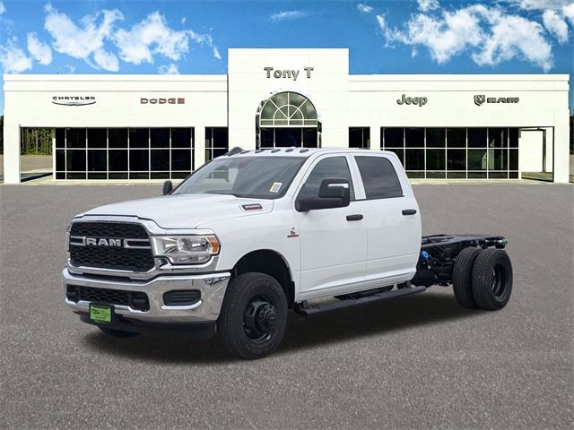 New 2024 RAM 3500 Tradesman w/ Safety Group image 3