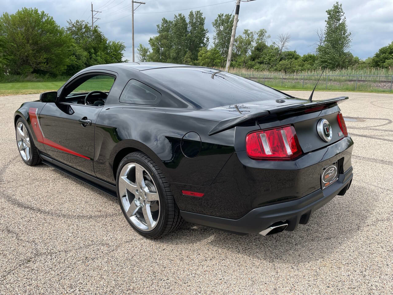 Used 2012 Ford Mustang GT Premium RWD image 3