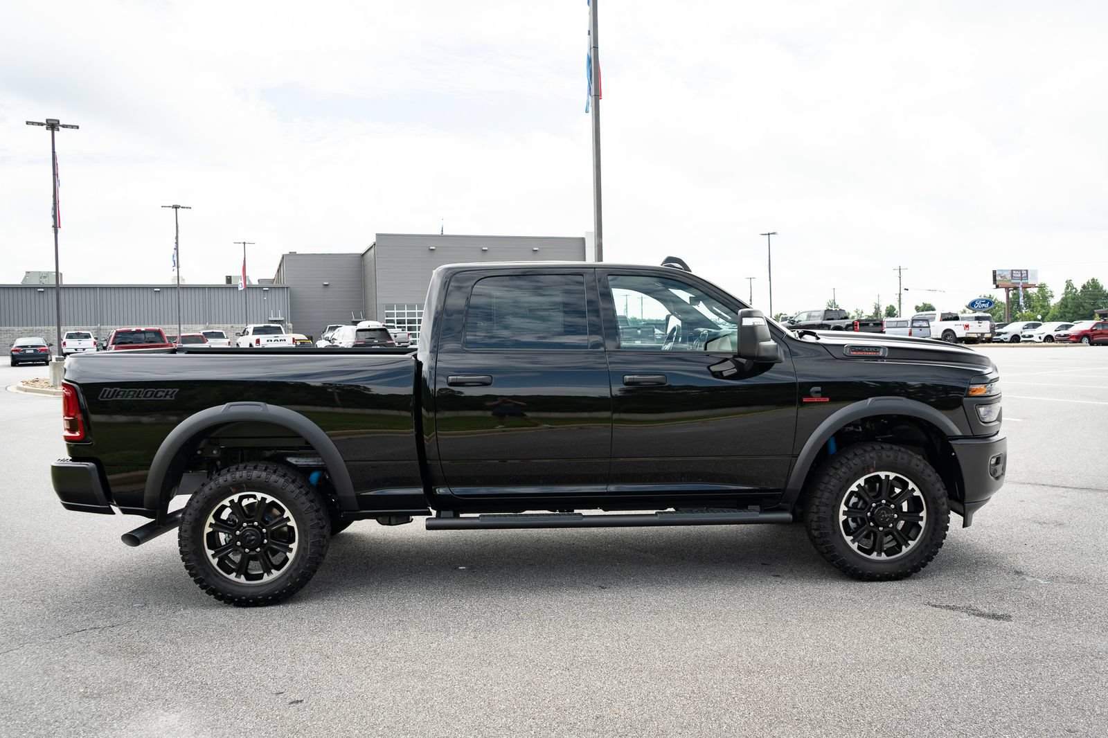 New 2026 RAM 2500 Warlock AWD/4WD image 11