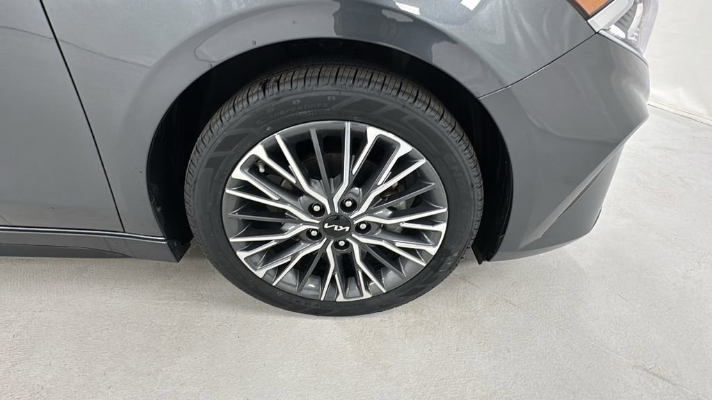 Used 2024 Kia Forte GT-Line image 9