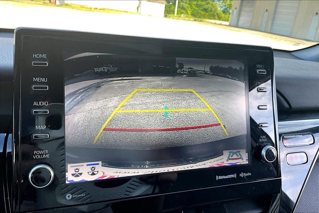 Used 2022 Toyota Camry XSE FWD image 14
