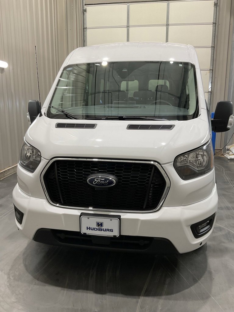 Used 2025 Ford Transit 350 XLT image 2