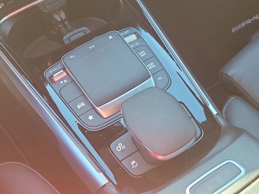 Used 2021 Mercedes-Benz GLB 35 AMG 4MATIC image 37