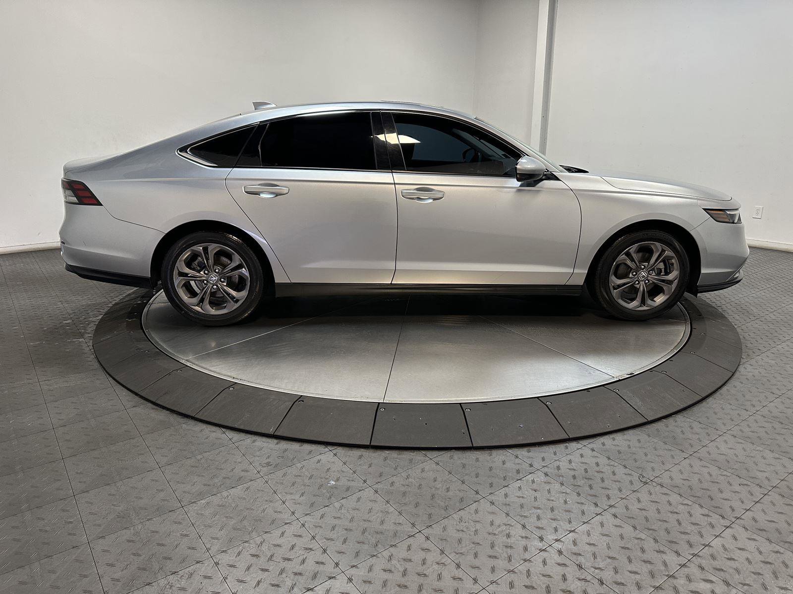 Certified 2024 Honda Accord EX image 15