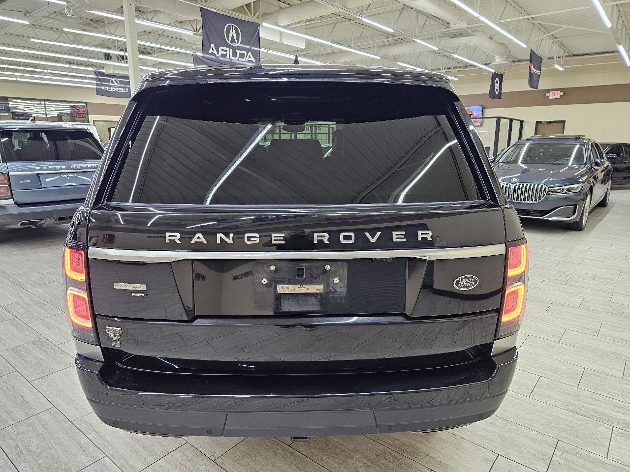 Used 2021 Land Rover Range Rover Long Wheelbase Autobiography image 7