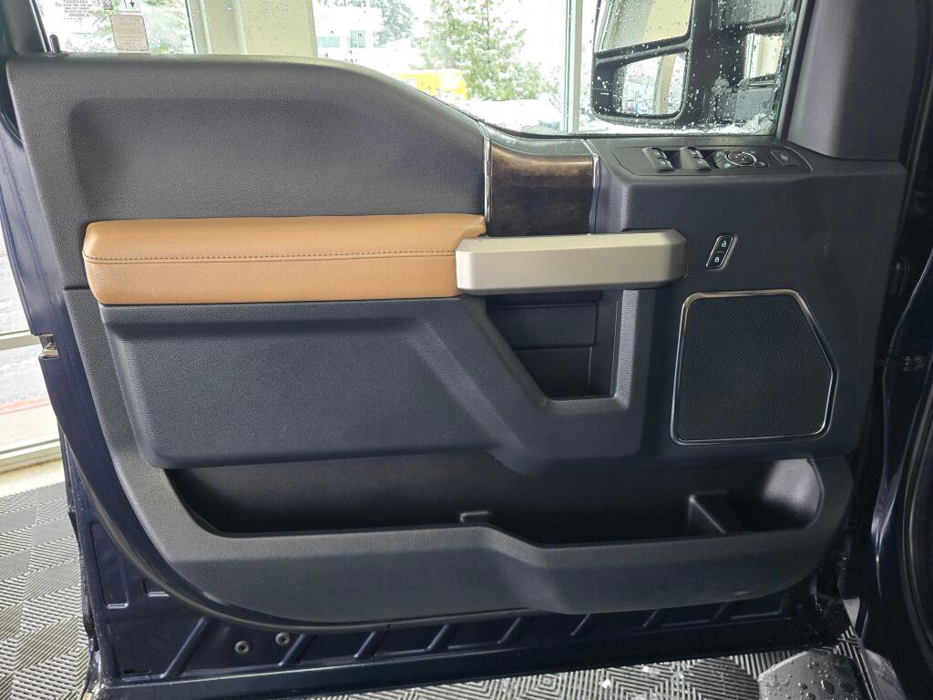Used 2022 Ford F250 Lariat image 15