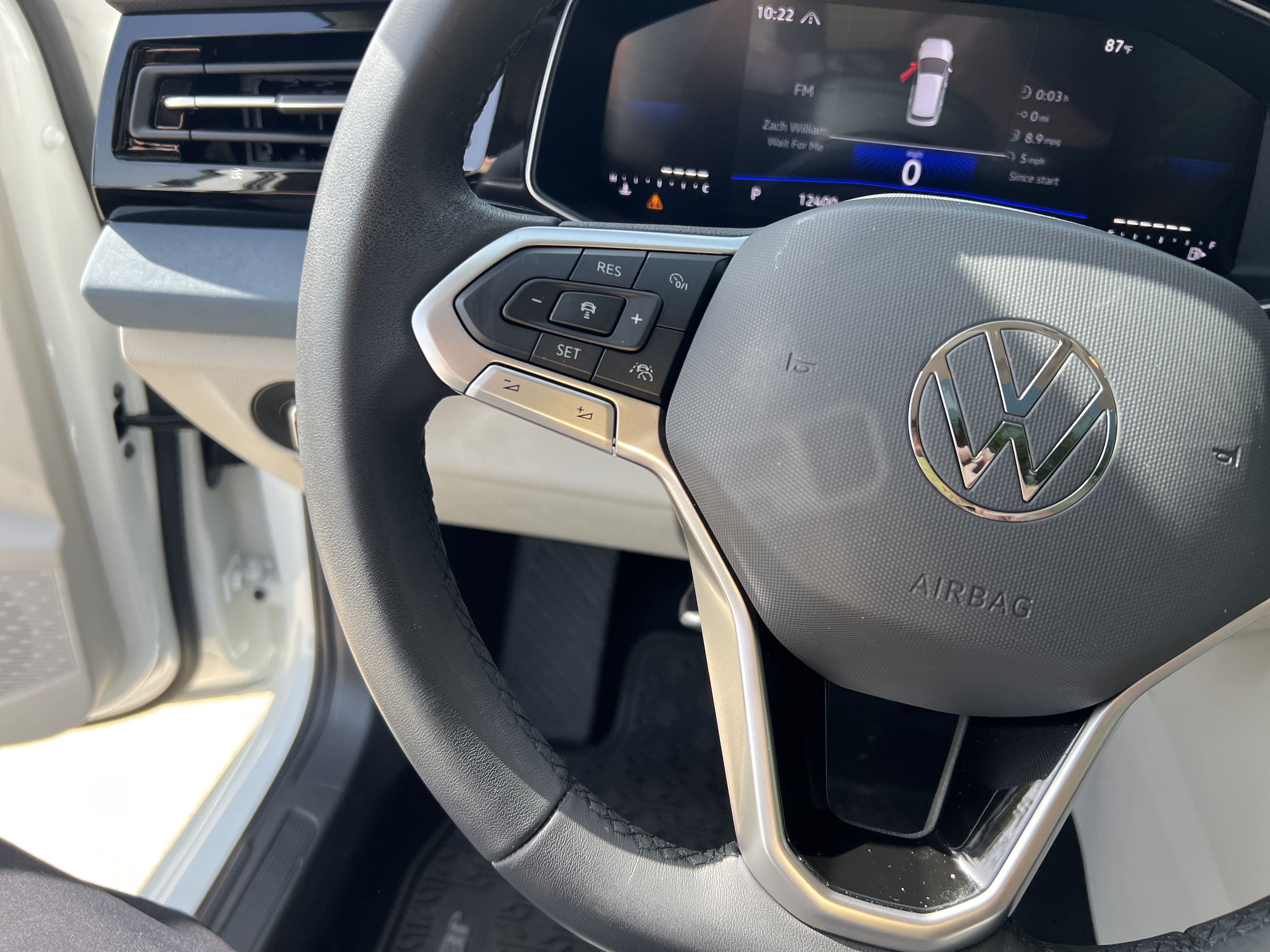 Certified 2026 Volkswagen Jetta SE w/ Black Wheel Package FWD image 17