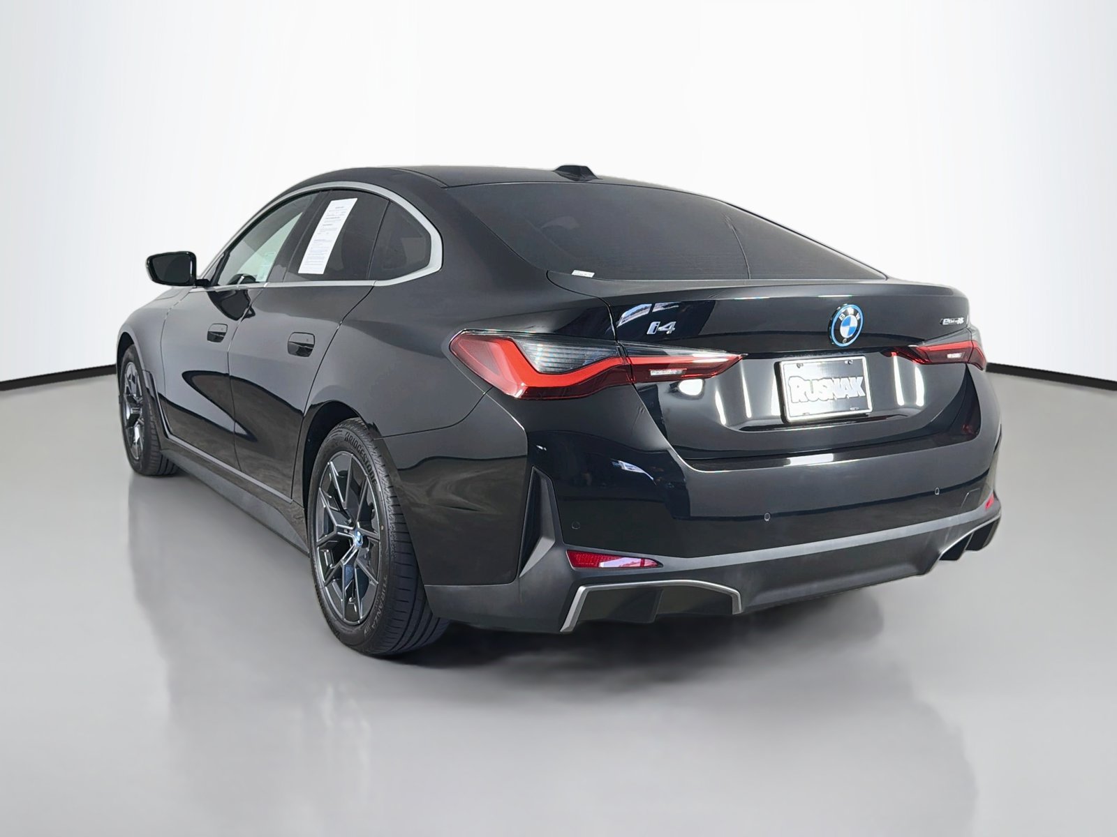 Certified 2023 BMW i4 eDrive35 w/ Premium Package RWD image 5