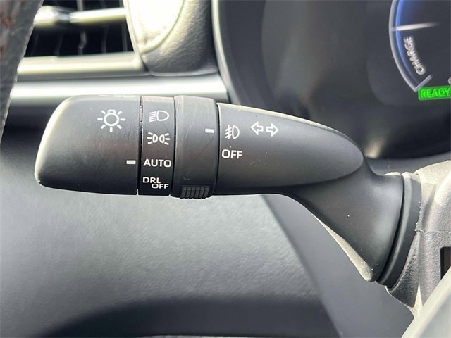 Used 2025 Toyota Sienna Platinum image 29