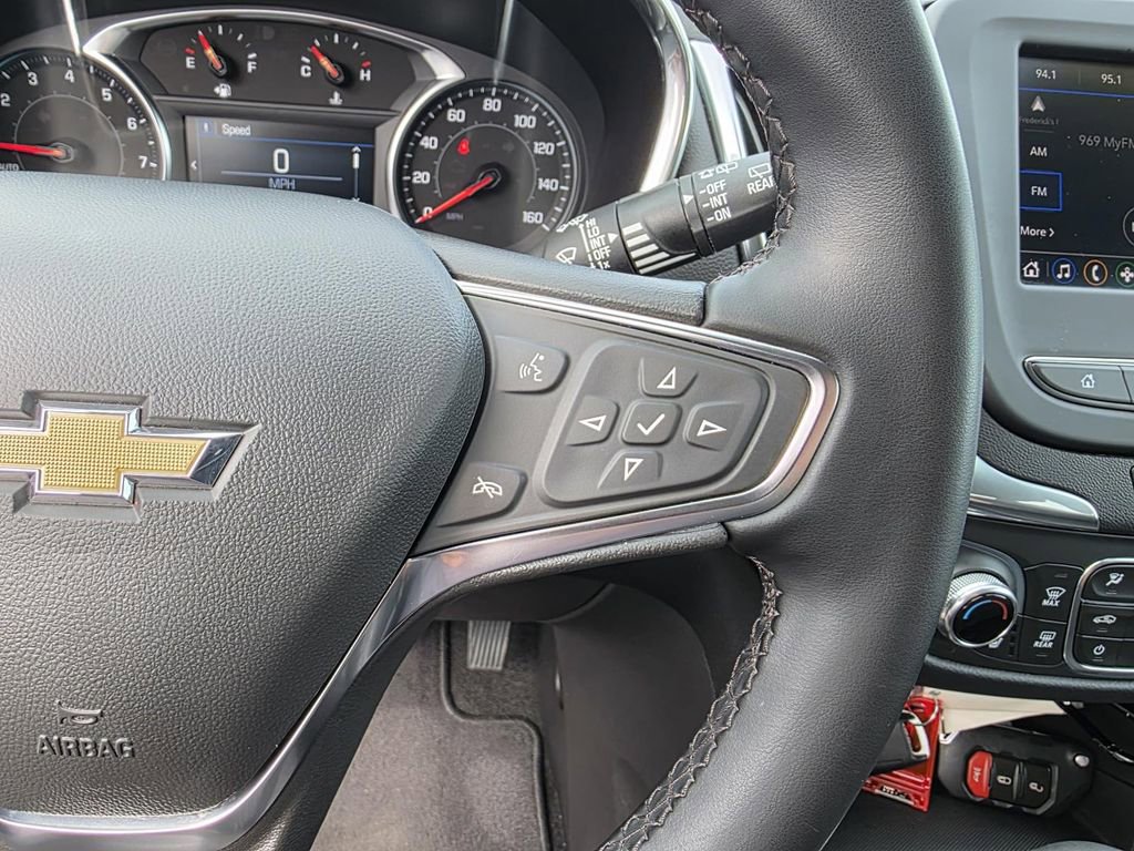 Used 2024 Chevrolet Equinox LT image 18