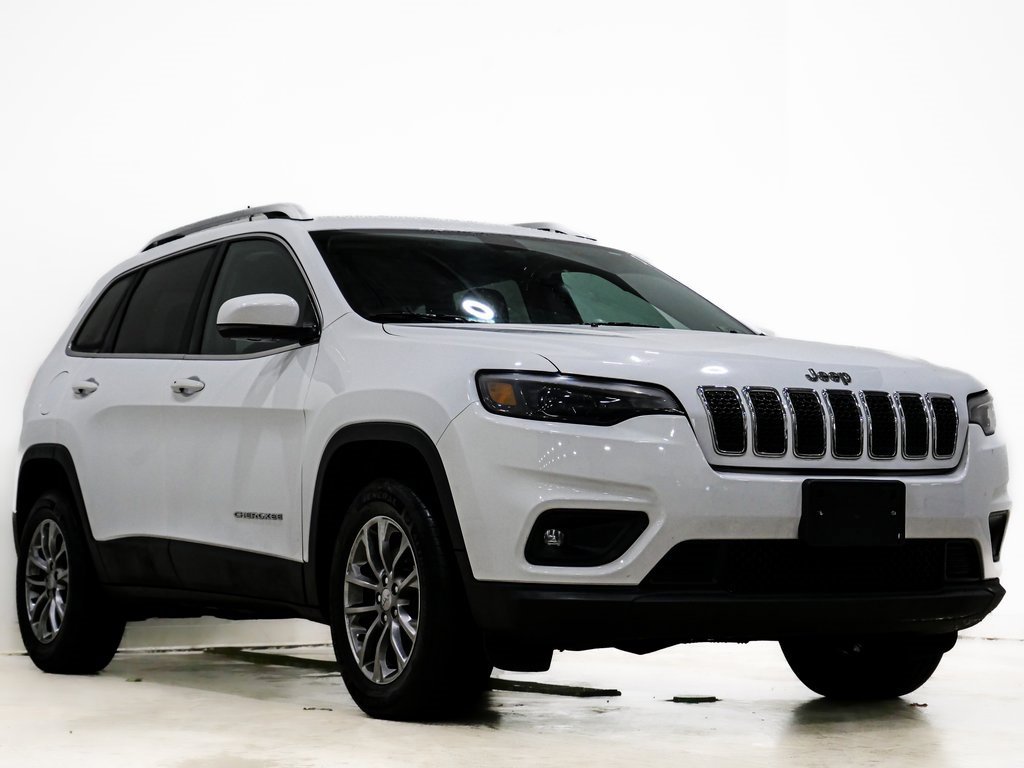 Used 2019 Jeep Cherokee Latitude Plus image 1
