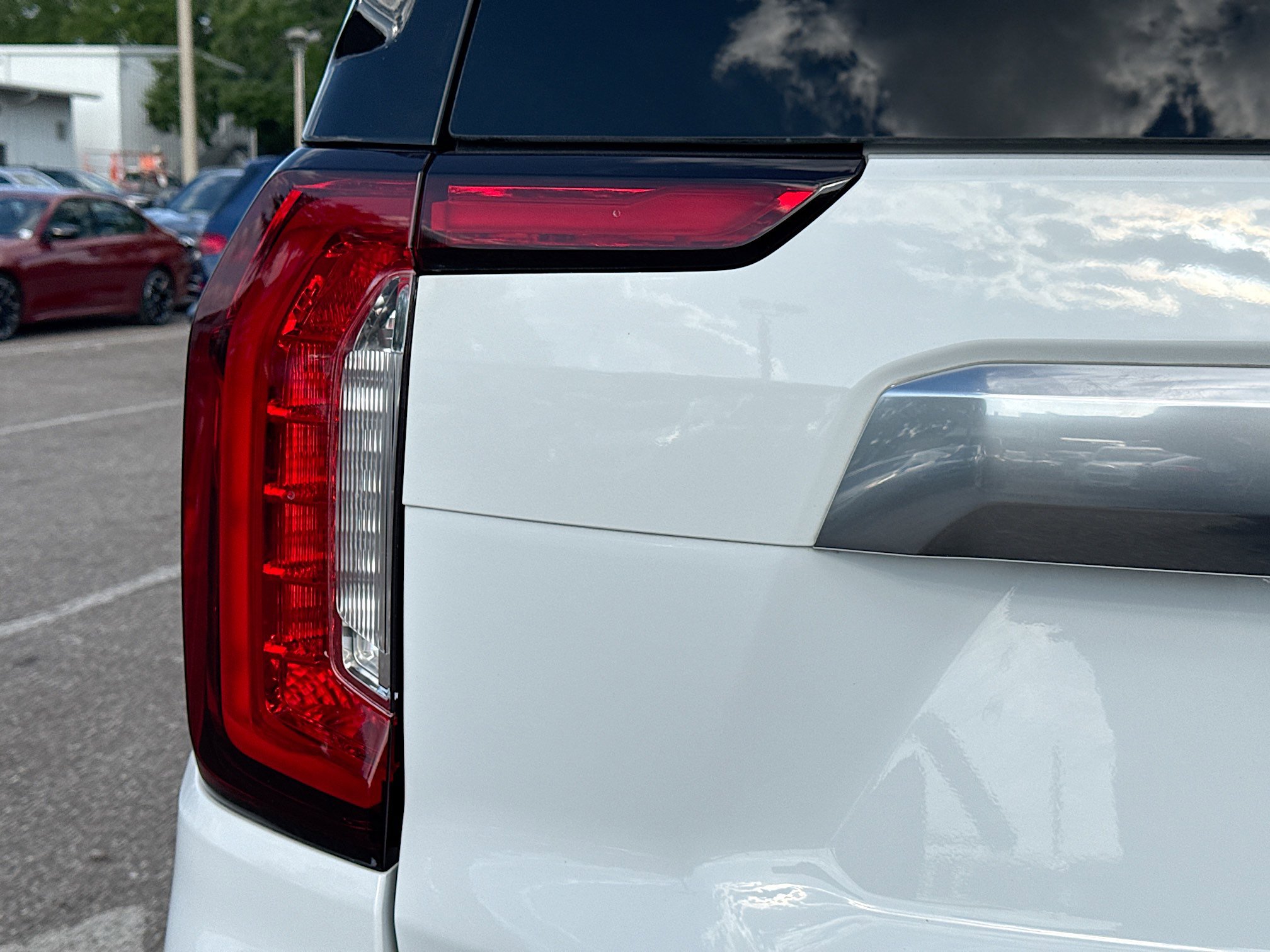 Used 2024 GMC Yukon XL Denali image 10