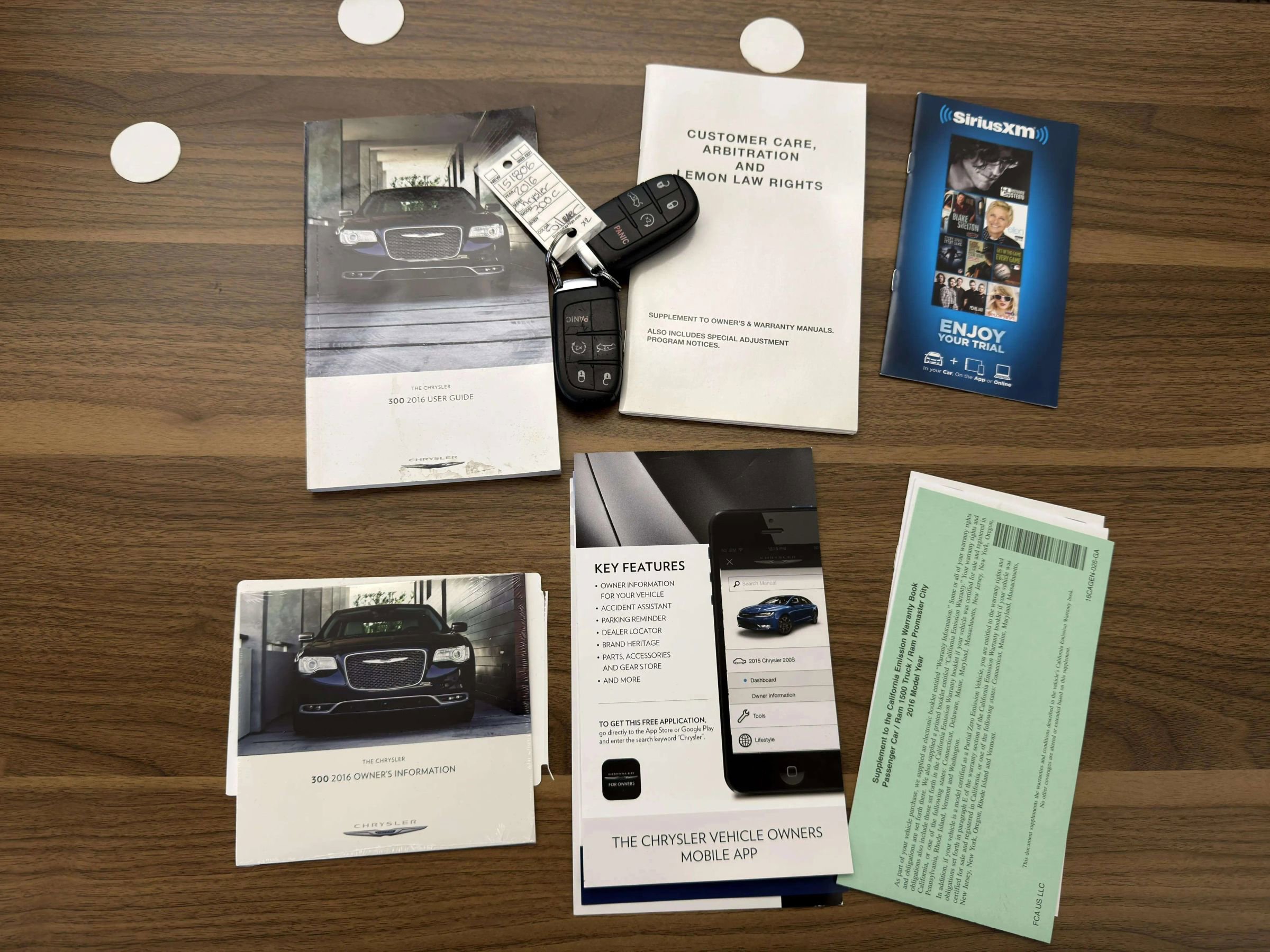 Used 2016 Chrysler 300 C image 28