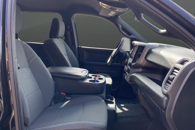 Used 2024 RAM 2500 Tradesman w/ Chrome Appearance Group image 23