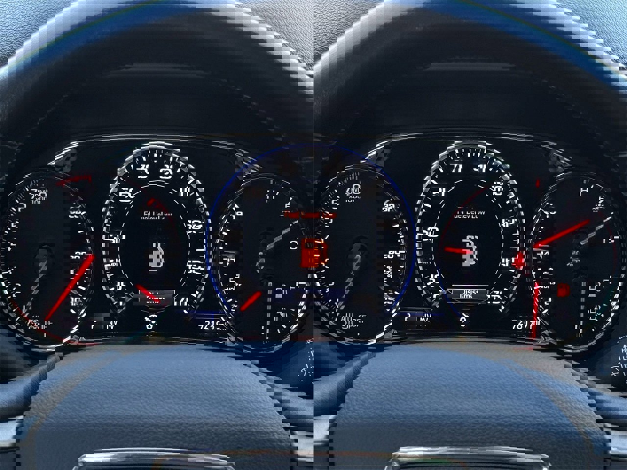 Used 2022 GMC Acadia Denali w/ Denali Technology Package image 15