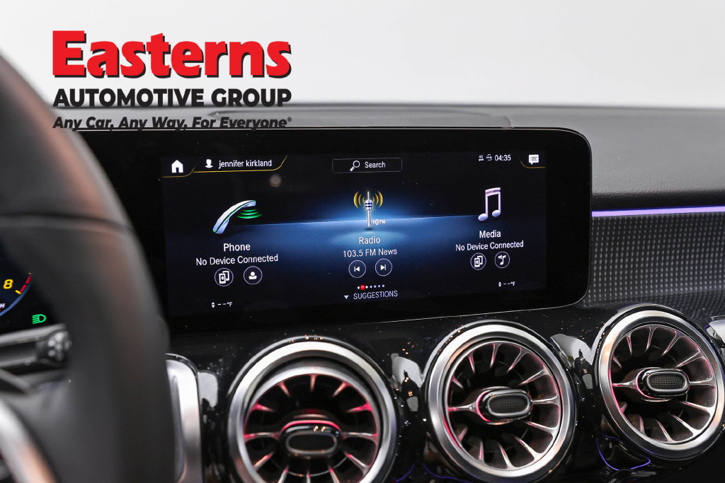 Used 2022 Mercedes-Benz GLB 250 4MATIC w/ Premium Package Lite image 20