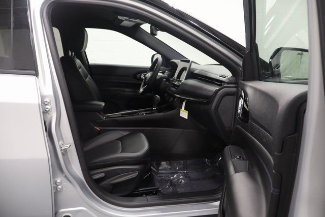 New 2026 Jeep Compass Limited image 15