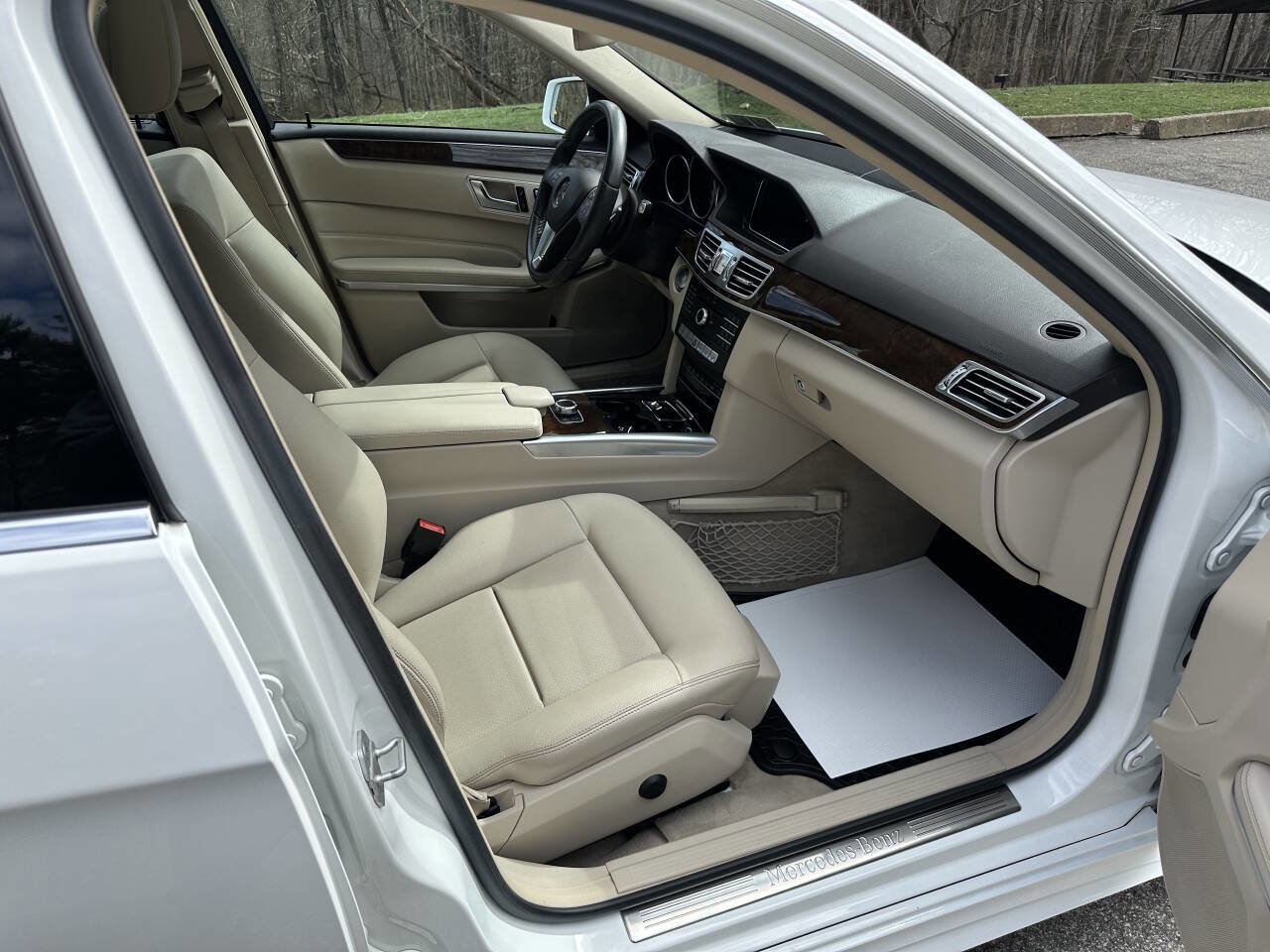 Used 2016 Mercedes-Benz E 350 4MATIC Wagon image 12