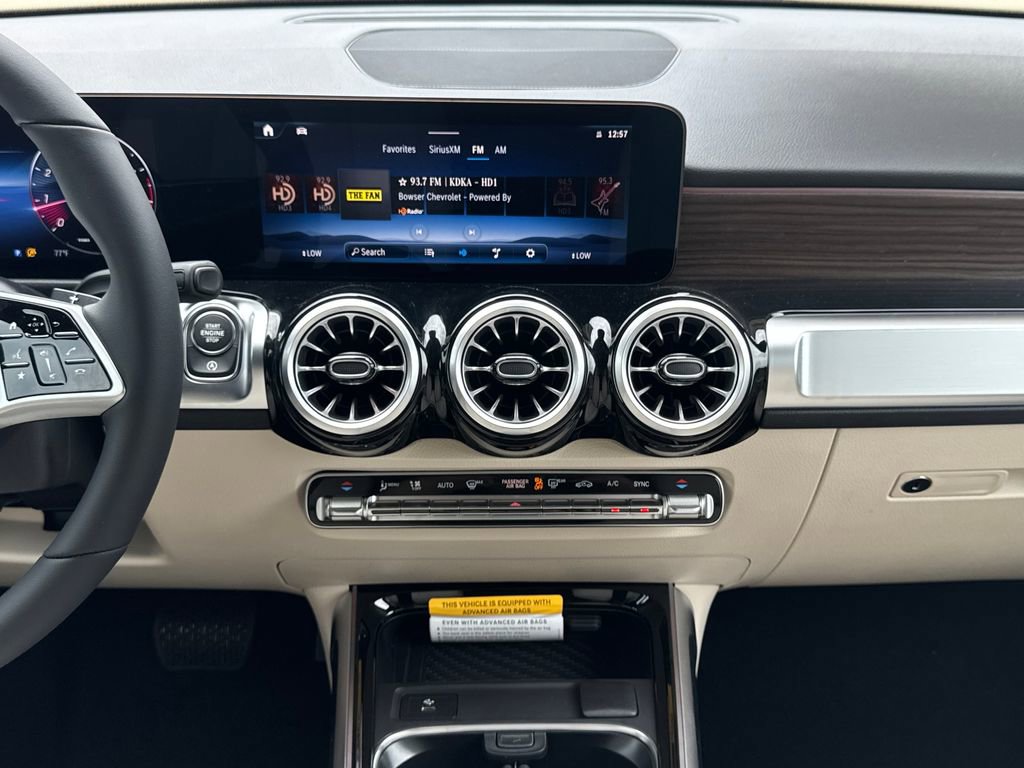 New 2026 Mercedes-Benz GLB 250 4MATIC image 18