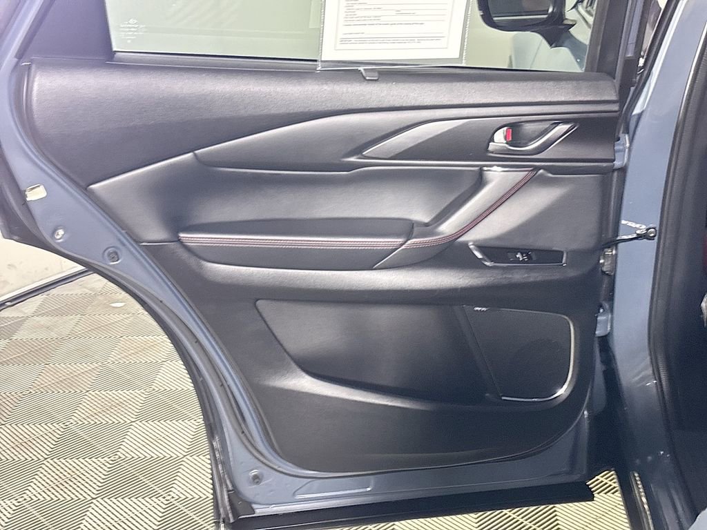 Used 2021 MAZDA CX-9 Carbon Edition image 19